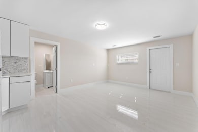 2329 West Dr unit 1, West Palm Beach, FL 33409 - photo 2