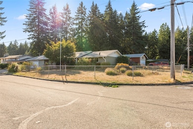 2116 Pine Tree Dr SE, Port Orchard, WA 98366 - photo 5