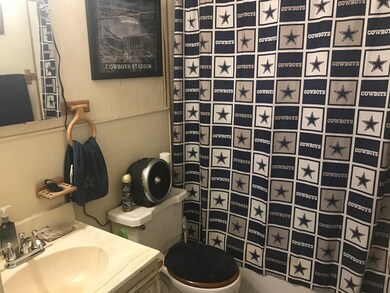 618 Parsons St, San Angelo, TX 76903 - photo 7