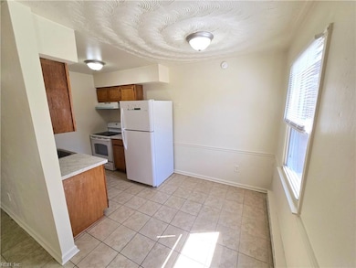 1560 Aspin St unit B, Norfolk, VA 23502 - photo 5