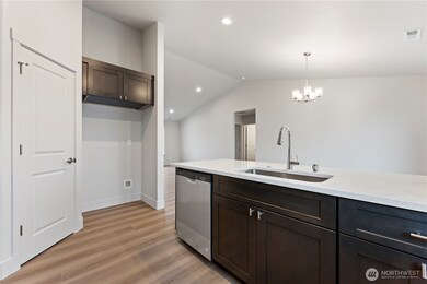 202 N Sandy Loop, Moses Lake, WA 98837 - photo 7