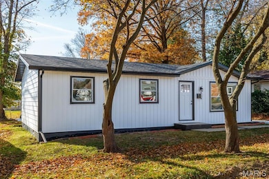 854 Parent St, Greenville, IL 62246 - photo 2