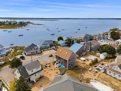 8 Harbor St, Newburyport, MA 01950 - photo 2
