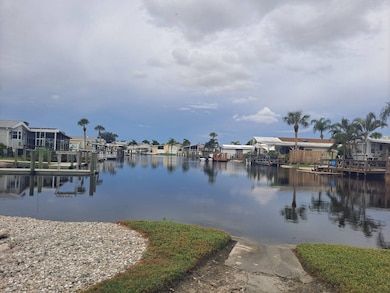 3701 Baynard Dr unit I-2, Punta Gorda, FL 33950 - photo 6