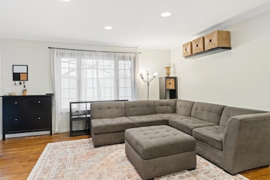 609 Manchester St, Madison Heights, MI 48071 - photo 6