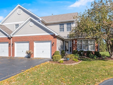 3419 Lake Side Cir, Joliet, IL 60431 - photo 2