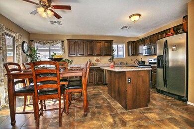 3709 W Dunbar Dr Phoenix AZ-large-004-29