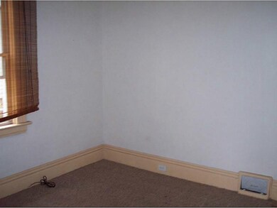 Living Room. apt 3