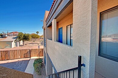 1241 N 48th St Phoenix AZ-large-004-5-Fr