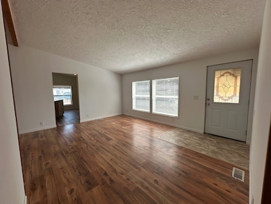 240 S Saginaw Ave, Hines, OR 97738 - photo 2