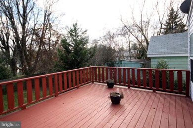 500 Dorchester Rd, Catonsville, MD 21228 - photo 3