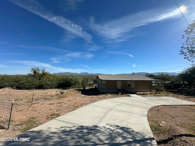 201 N Catalina Ave, Mammoth, AZ 85618 - photo 2