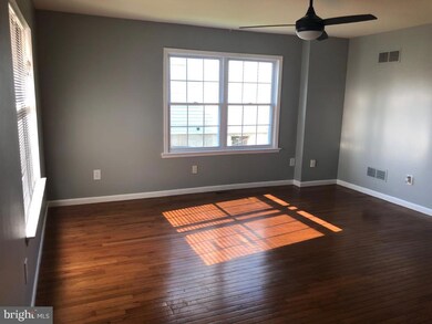 33 Mactavish Ct, New Castle, DE 19720 - photo 2