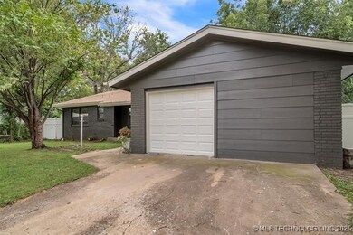 1217 E Hartford St, Broken Arrow, OK 74012 - photo 2
