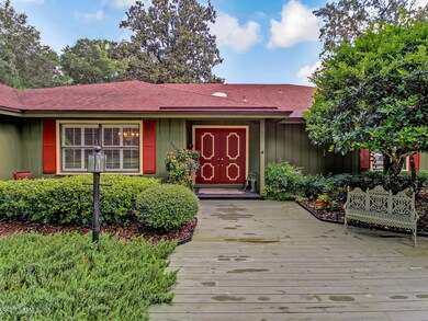 5217 Ortega Oaks Ln, Jacksonville, FL 32210 - photo 4