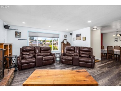 Living Room/Dining Room