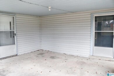 1704 4th Ave N, Clanton, AL 35045 - photo 3