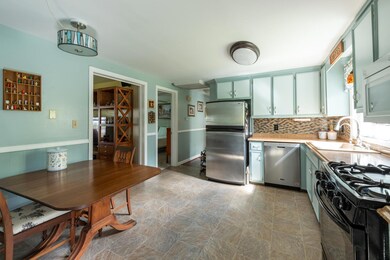 lakehome_westroad047