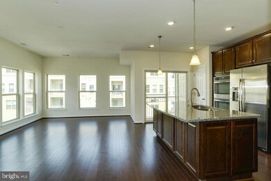 5555 Seabrook Rd, Lanham, MD 20706 - photo 6