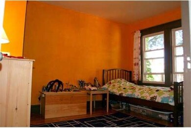 136 Spruce St unit 136, Watertown, MA 02472 - photo 4