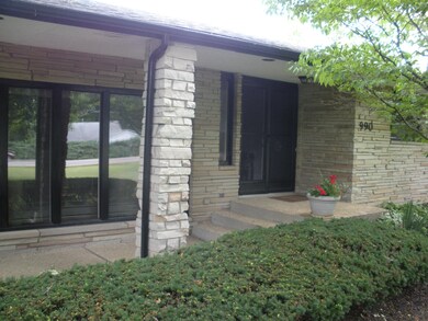 990 McNaughten Rd, Columbus, OH 43213 - photo 5