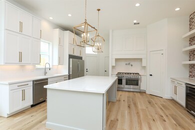 512 E 28th St, Houston, TX 77008 - photo 6