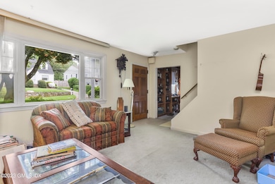 16 Hoover Rd Riverside CT-print-004-022-