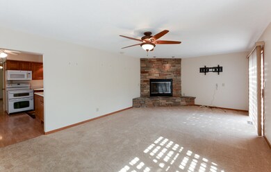 6038 Montague Ln, Kimberling City, MO 65686 - photo 4