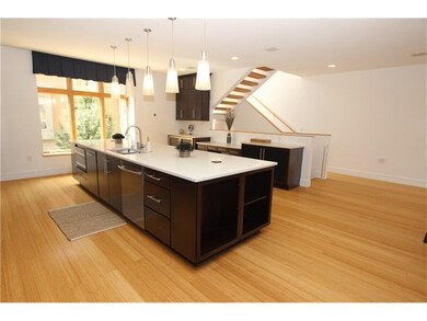 1821 Merriman Way unit 36, Pittsburgh, PA 15203 - photo 4