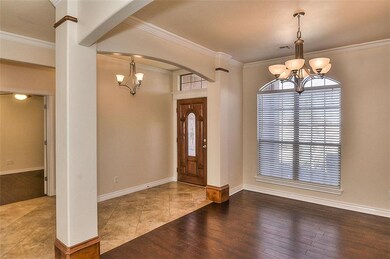 428 Summit Way Norman, Ok Inside Entry