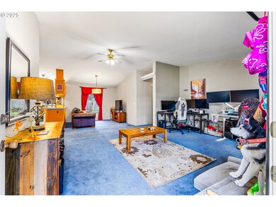 620 N Bay St, Waldport, OR 97394 - photo 3