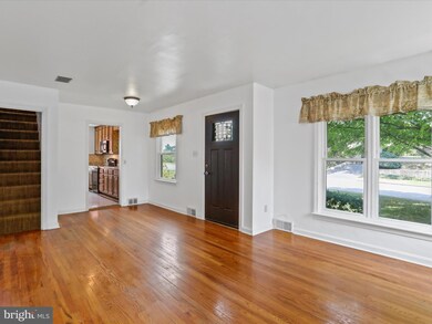 866 Fairview Ave, Waynesboro, PA 17268 - photo 7