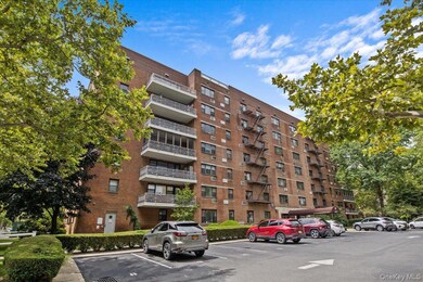 Eastwood Condos unit 3M, Howard Beach, NY 11414 - photo 4