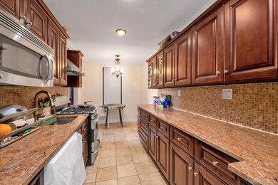 Dara Gardens unit 2D, Flushing, NY 11367 - photo 7