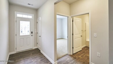 NC_New-Bern_320_Ginger_Drive_Cali_White_