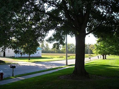 835 Beech St, Saint Marys, OH 45885 - photo 2