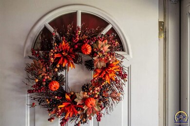 1325 SW Armagh St, Topeka, KS 66611 - photo 2