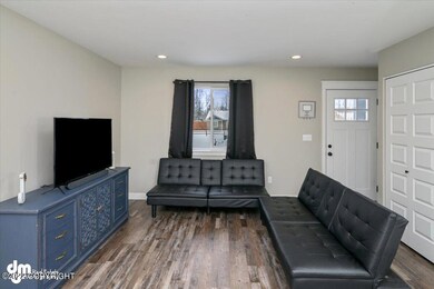 04-Living Room 2_ETL9978