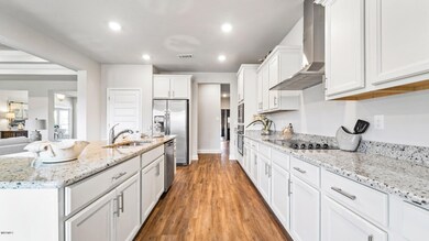 Mila 4 Kitchen