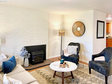 579 James St NE, Keizer, OR 97303 - photo 3