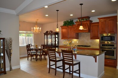 Beautiful Kitchen & Dining Area