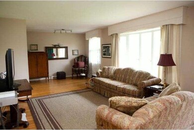 11 Suffolk Ct, Cherry Hill, NJ 08034 - photo 6