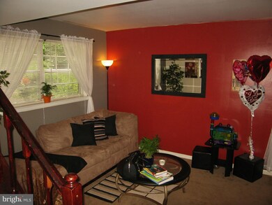 9762 Hagel Cir unit A, Lorton, VA 22079 - photo 2