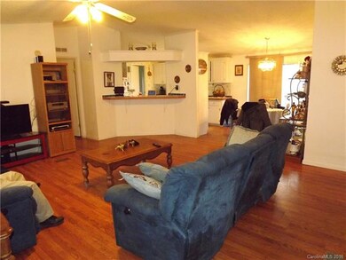 36 Bittersweet Dr unit 17, Hendersonville, NC 28792 - photo 4