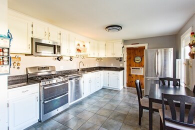 18 Chapman Ave, West Brookfield, MA 01585 - photo 3