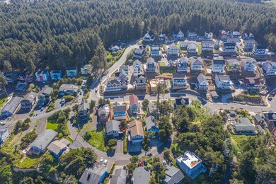 2327 SW Driftwood Ln, Lincoln City, OR 97367 - photo 3