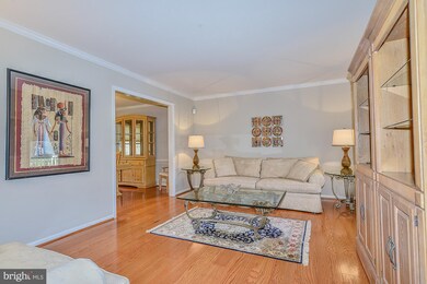 3617 Great Laurel Ln, Fairfax, VA 22033 - photo 4