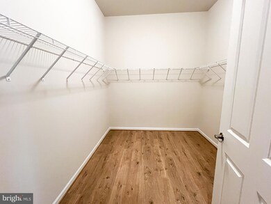 9204 Crestview Ridge Dr, Linton Hall, VA 20136 - photo 6