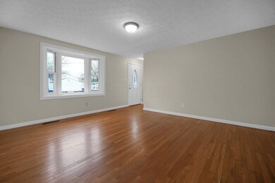9-web-or-mls-690-breathitt-ave