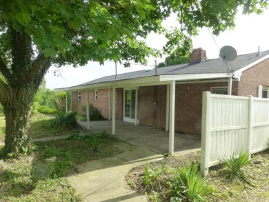 4200 Clime Rd N, Columbus, OH 43228 - photo 4